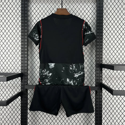 Kit Enfant Canada 2026/27